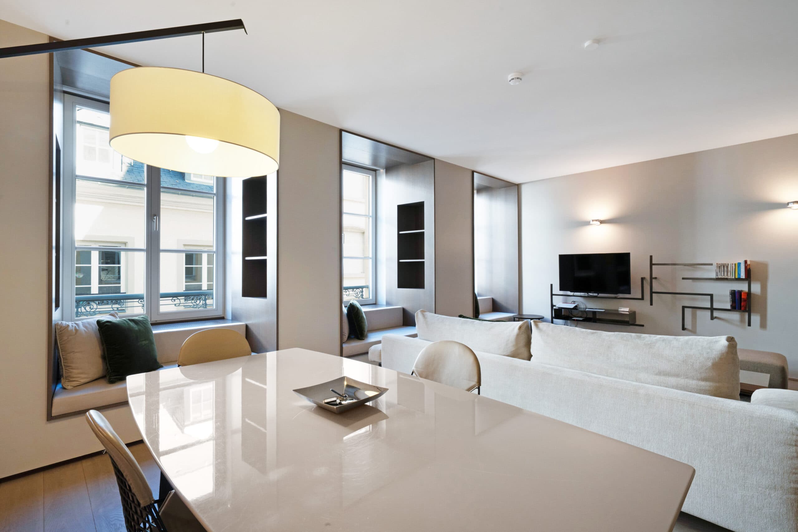 Kitchen and dining area.